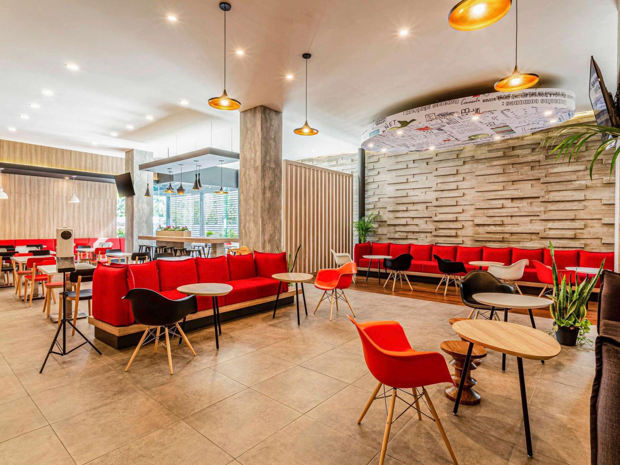 Ibis Mérida Kültér fotó